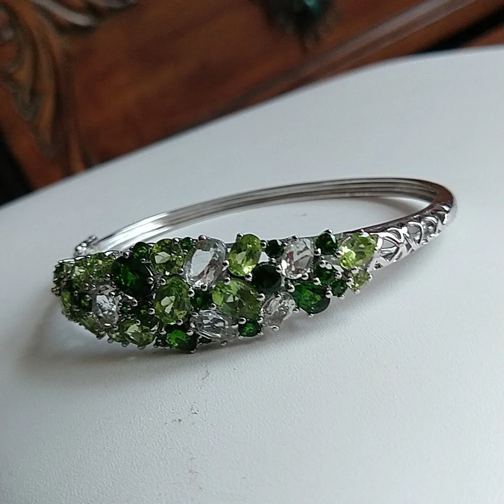 Green and clear gemstone sterling silver 925 bracelet hinged bangle - Picture 4 of 12